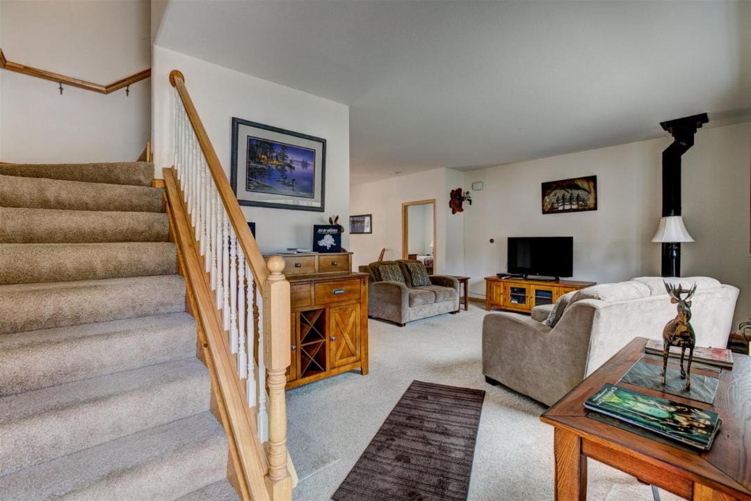 Photo of Livingroom in Estes Park