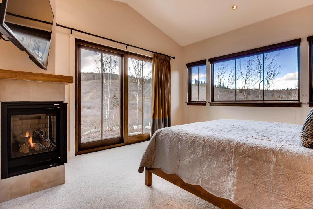 Photo of Bedroom in Fairmount On The River