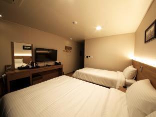 Photo of Bedroom in Downtown