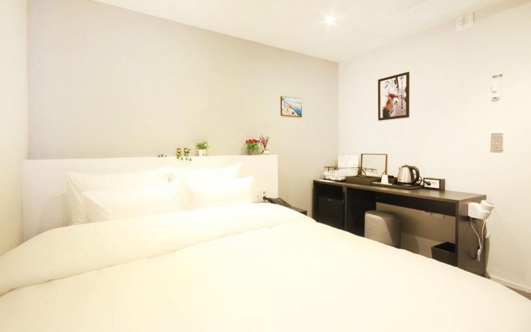 Photo of Bedroom in Millak-tong