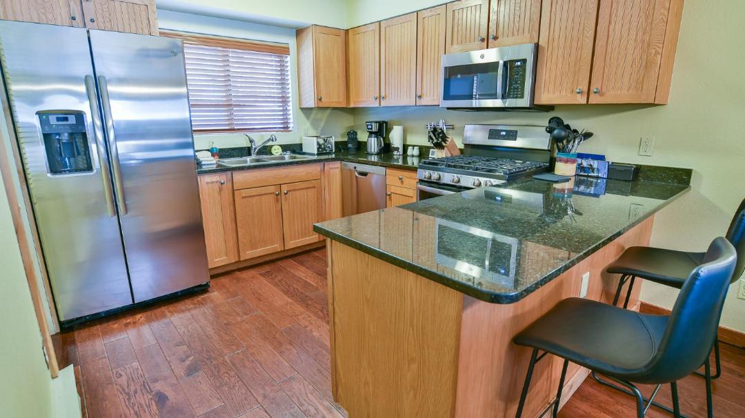 Photo of Kitchen in Peak 9