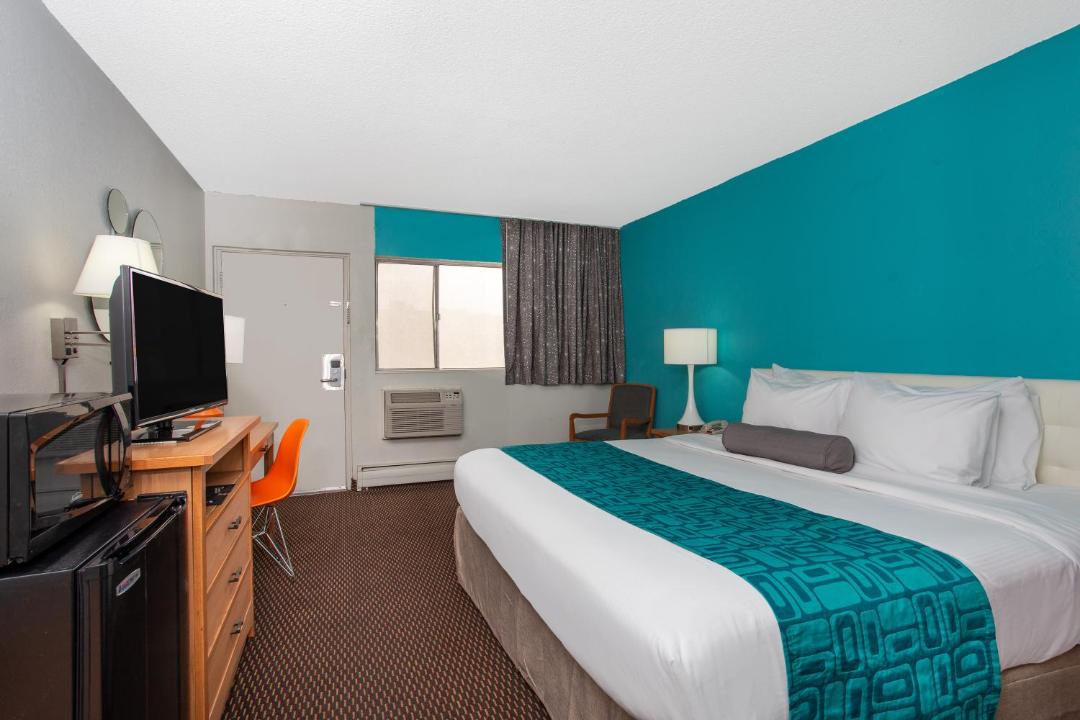 Photo of Bedroom in Central Colorado Springs