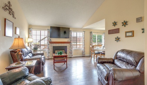 House (4 Bedrooms)