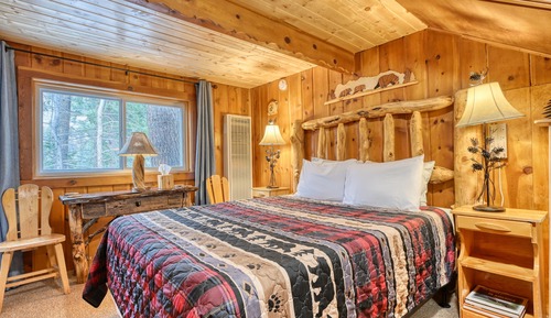 10 - Daniel Boone Cabin