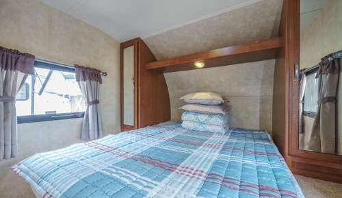 Basic Room, 1 Bedroom (Caravan8)