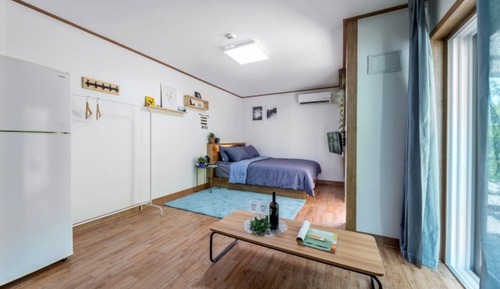 Room (Star)