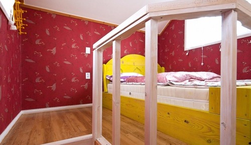 Room (New building 202)