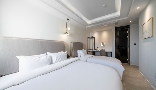 Business Twin Room