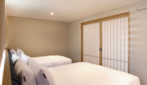 Royal Pool Suite B - Free Breakfast for 2 (Rice Noodle)