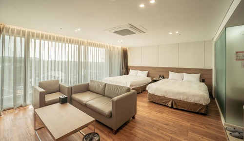Junior Suite, Garden View