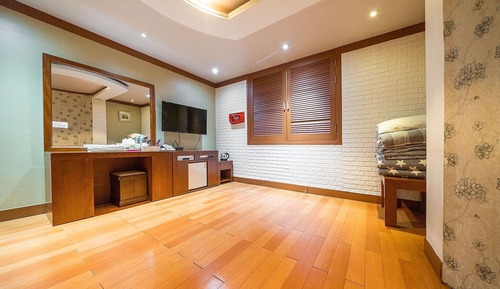 Room (Standard Room(floor heating system))