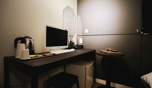 Room (Mini)