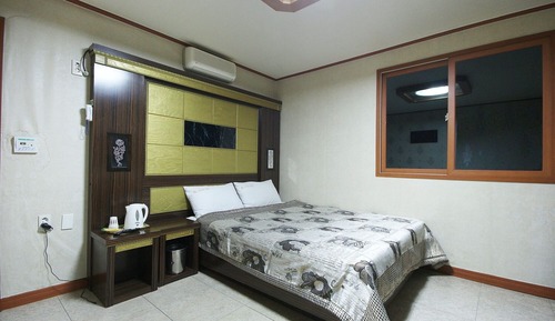 Room (Special Room)