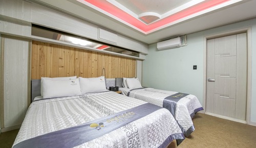 Room (VIP)