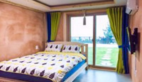 Room (69 - 1)