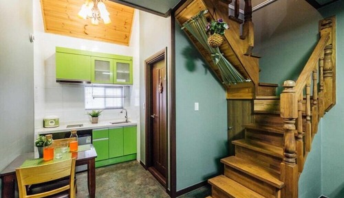 Room (Olive Green)