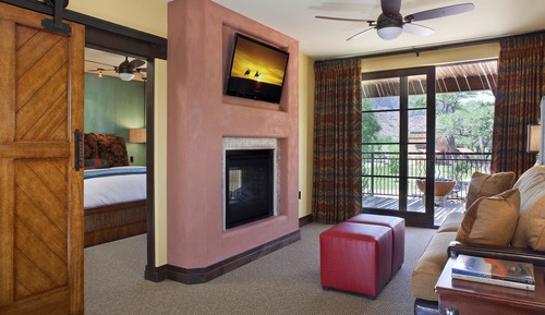 Premium Suite, 1 King (Kayenta)