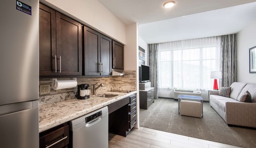 Suite, 2 Queen Beds, Accessible