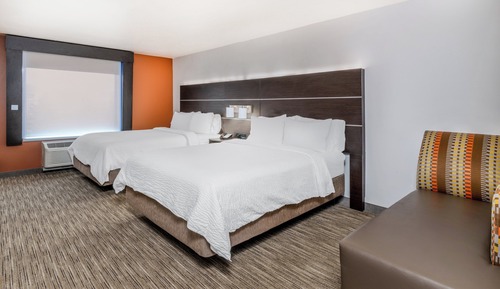 Suite, 2 Queen Beds, Accessible Bathtub, Non Smoking (Communications, Accessible Tub)