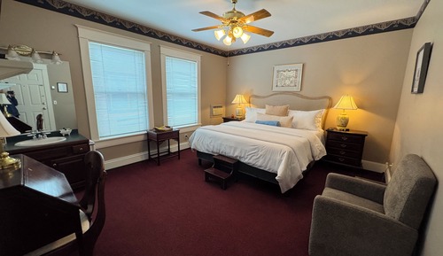 Northern Light (Room #3)