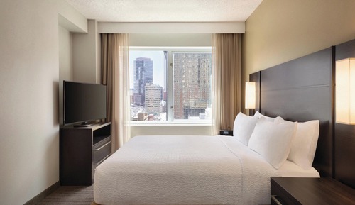 Suite, 1 Queen Bed with Sofa bed