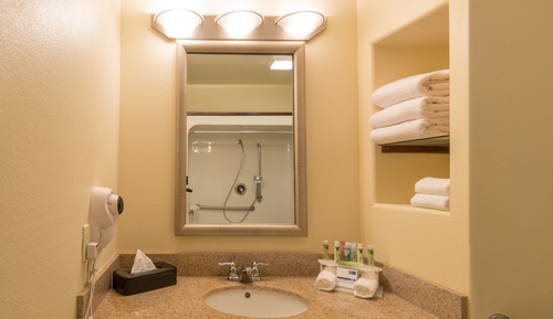 Standard Room, 2 Queen Beds, Accessible (Mobility, Accessible Tub)