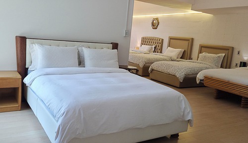 Grand Family Suite Room