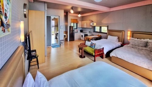 Quad Room
