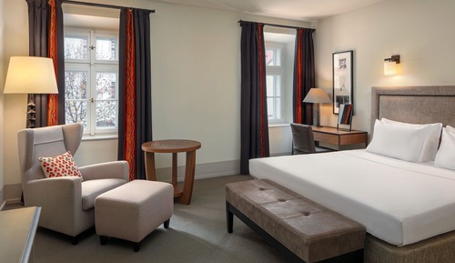 Deluxe Room, 1 King Bed