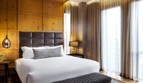 Suite, 1 King Bed, Roll-in Shower (Spa, Roll-in Shower)