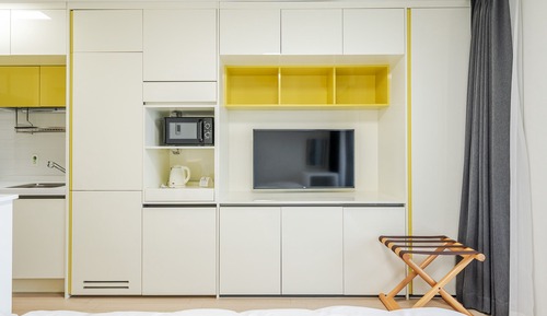 Basic Room, 1 Bedroom (Ocean View 14 (Mid-Floor, Random))