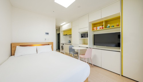 Basic Room, 1 Bedroom (Ocean View 3 (Lower Floors, Random))
