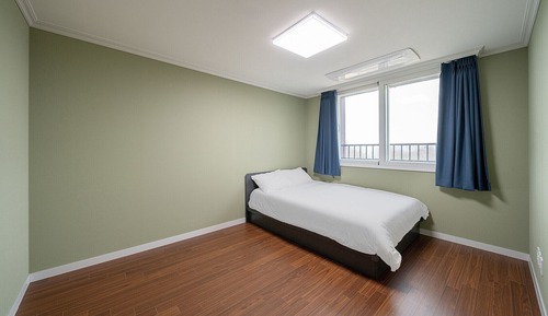 Ocean Lounge Suite