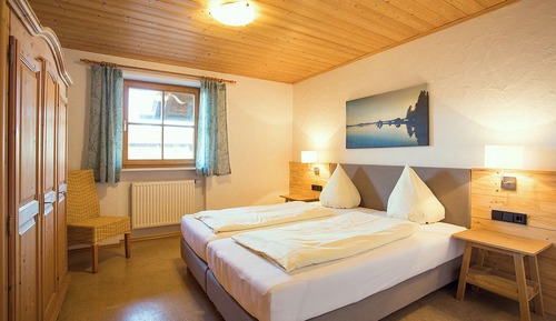 Apartment (5), 2 Bedrooms, Kitchen, Garden View