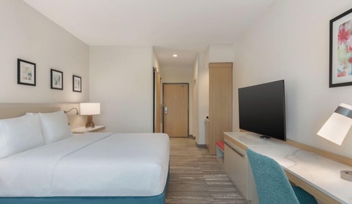Room, 1 King Bed, Accessible (Hearing)
