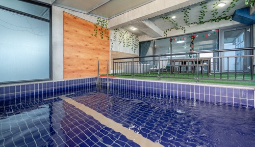 Basic Room, 1 Bedroom (A102 Pool Villa)
