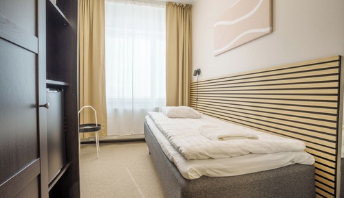 Deluxe Single Room