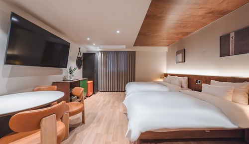 Luxury Twin Room