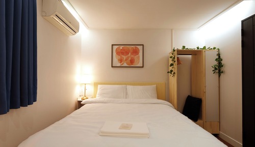 Deluxe Room (B)