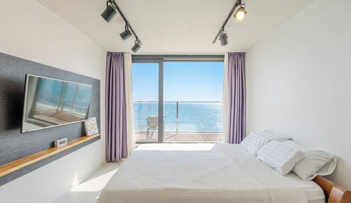 Basic Room, 1 Bedroom (Room201 Deep Purple(spa/oceanview))