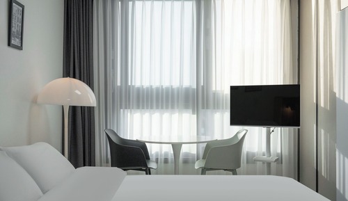 Lily Suite