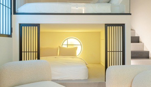 mo 404(Family Room)