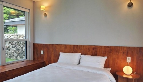 Room (JEJU E.KYUNG A)