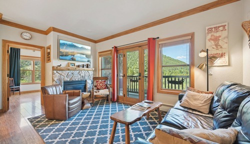 Condo (2 Bedrooms)