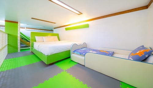Basic Room, 1 Bedroom (Kids Room 203)