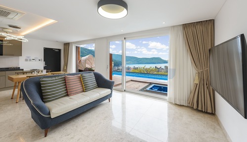 Pool Villa Family Suite Room (Free Hot Water, No Breakfast)