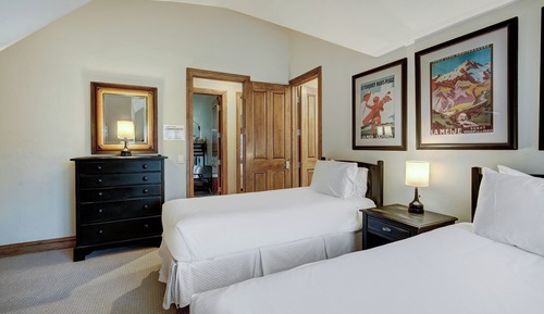 Premium Condo, 4 Bedrooms