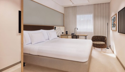 Standard Room, 1 King Bed