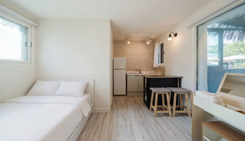 Basic Room, 1 Bedroom (Room 102)