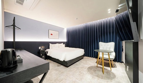 Standard Double Room, Non Smoking, City View